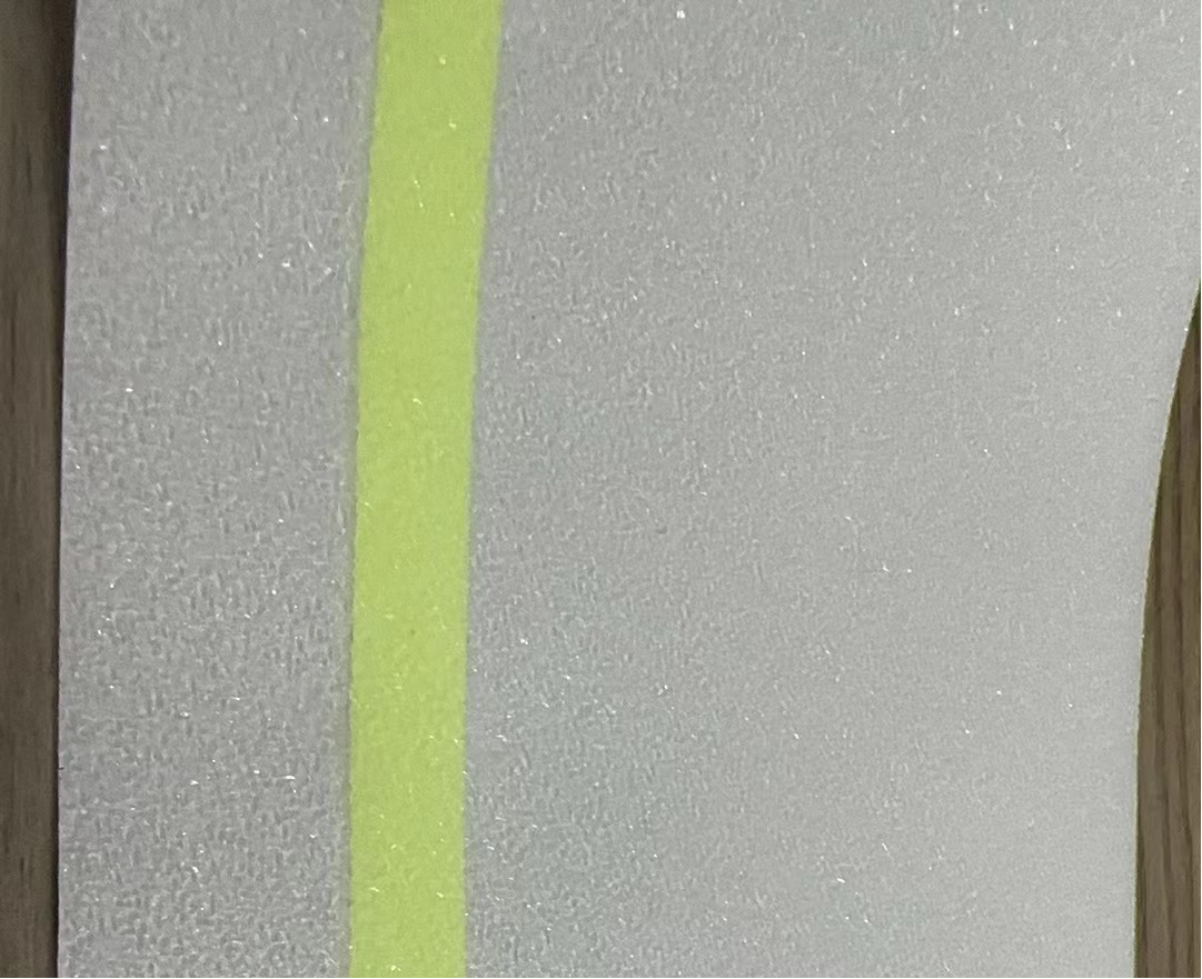 Cinta fluorescente antideslizante