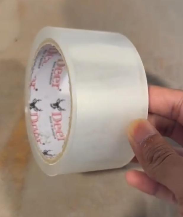 La cinta transparente de PET tiene las siguientes ventajas: