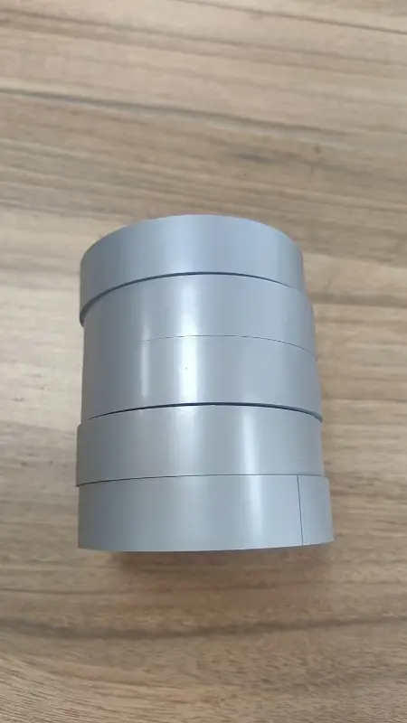 La diferencia entre pegamento a base de agua, pegamento a base de aceite y pegamento termofusible